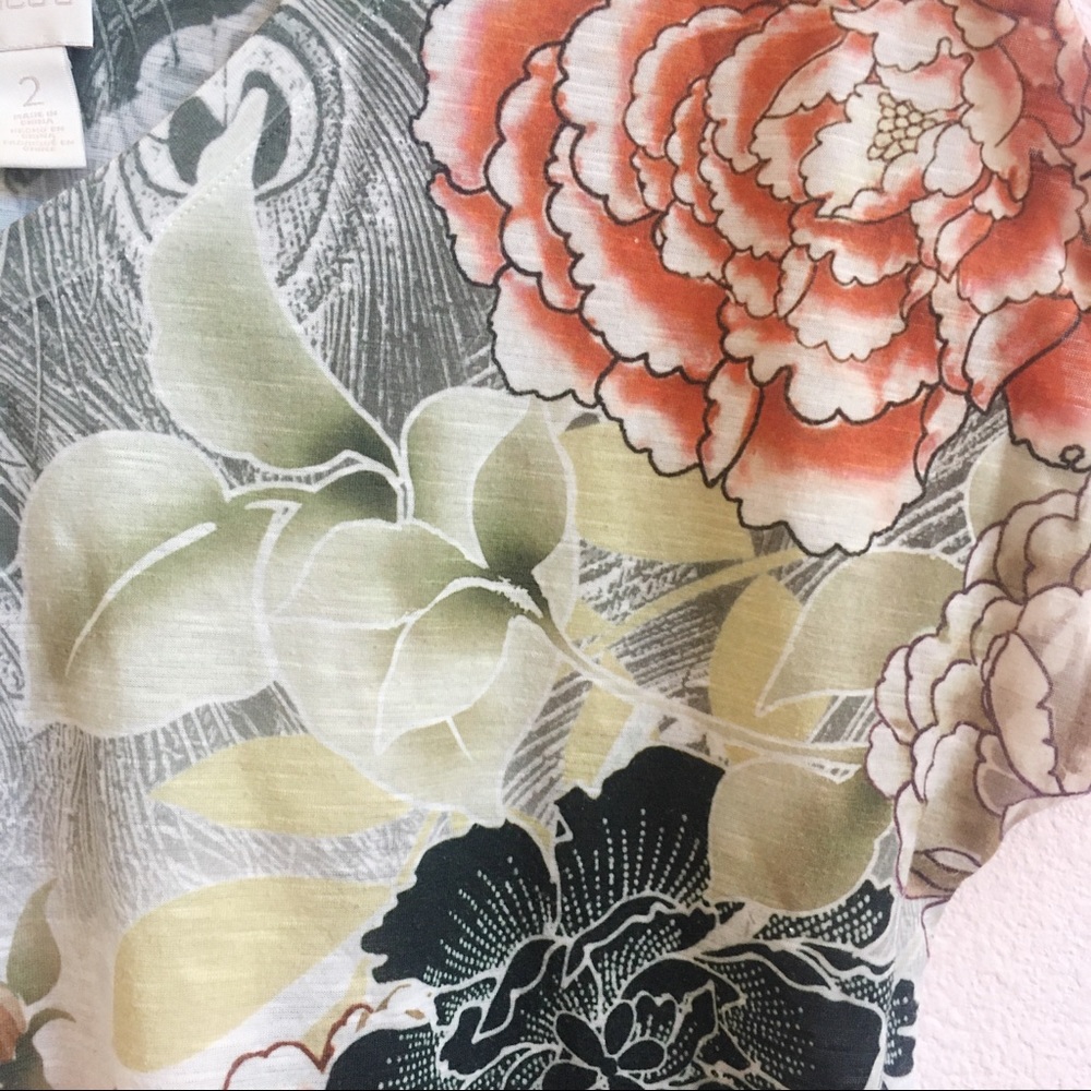 Chico’s v-neck tee with floral print - Picture 4 of 6